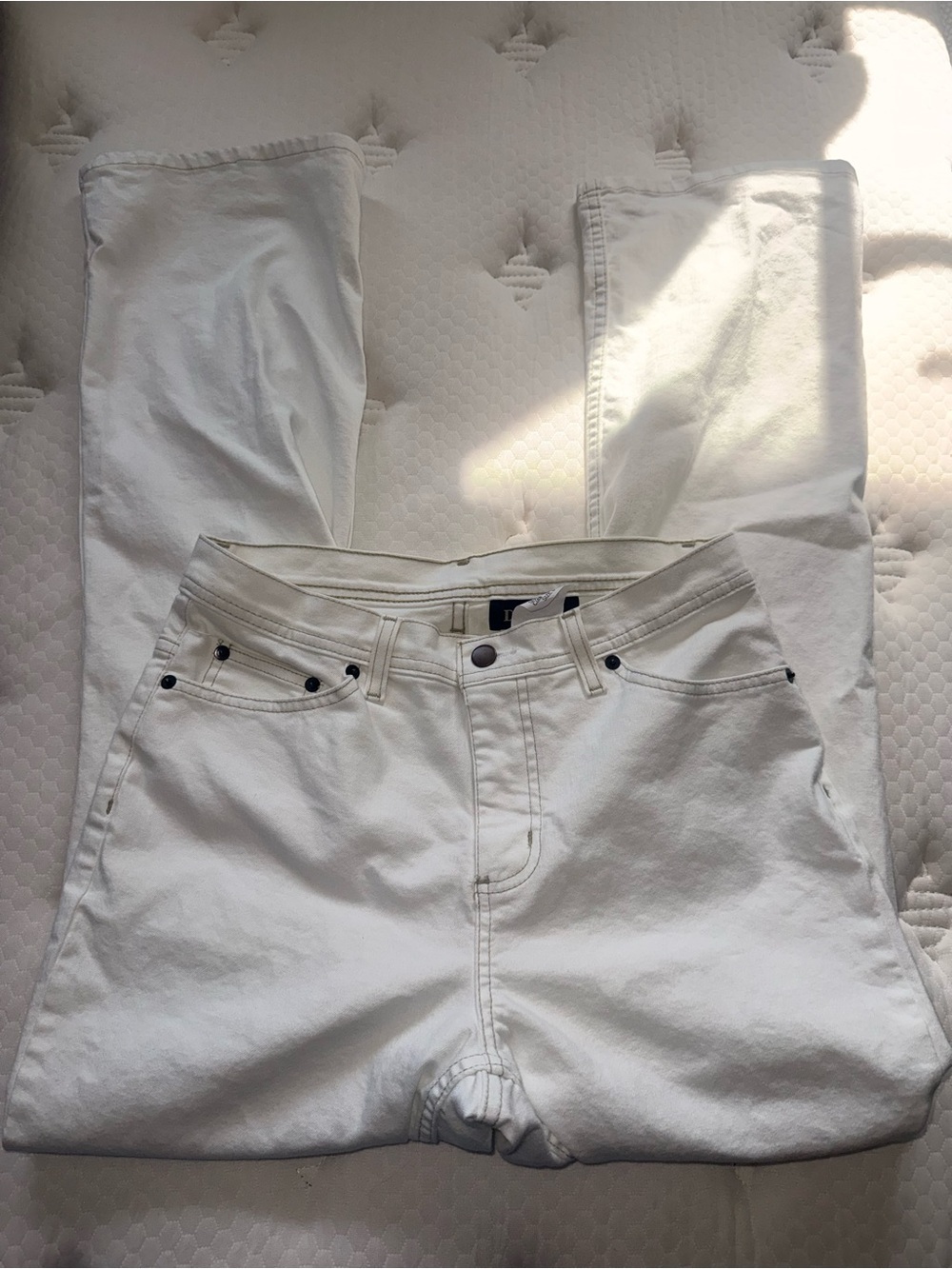Denim&Co White Women's Jeans - Picture 2 of 6